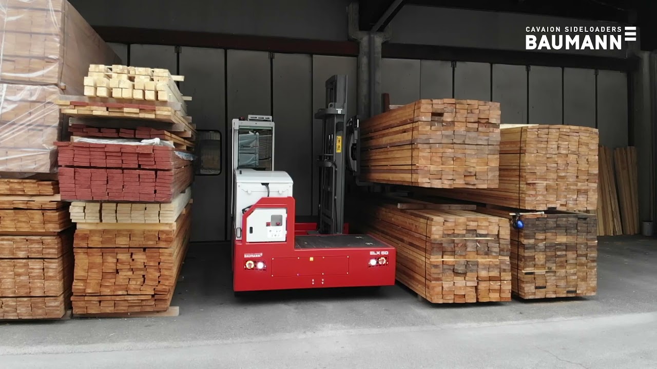 Long Load Forklift Baumann Electric Sideloader in timber application