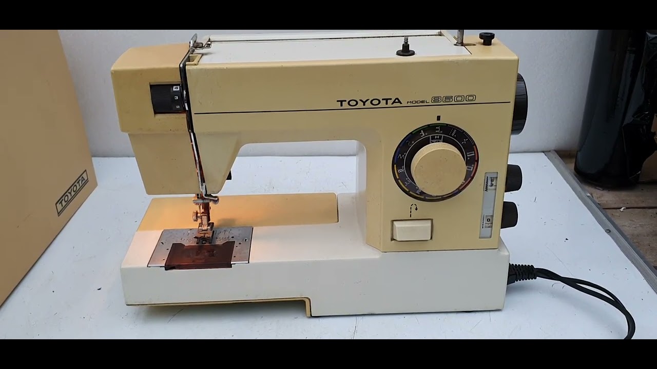 Toyota model 8600 Sewing Machine