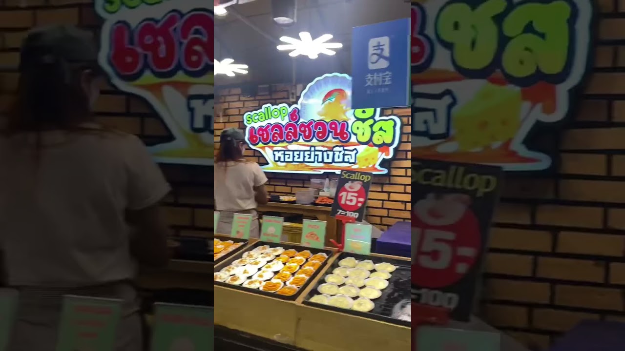 When food is life at Jodds Fair Bangkok, Thailand 🇹🇭