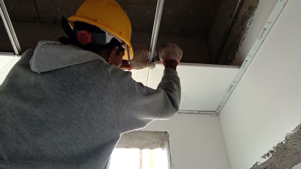 pemasangan plafon panellux metal ceiling