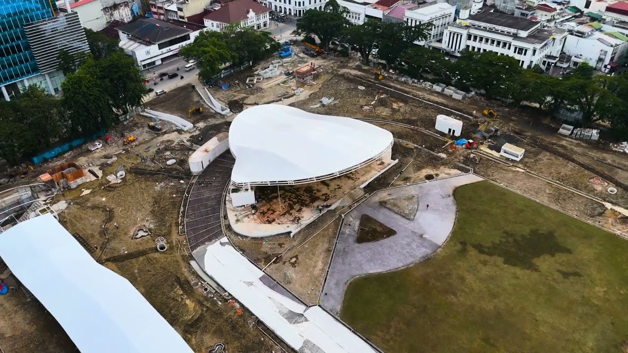 Terbang santai melihat kondisi terkini lapangan merdeka dan area sekitar di pusat kota medan