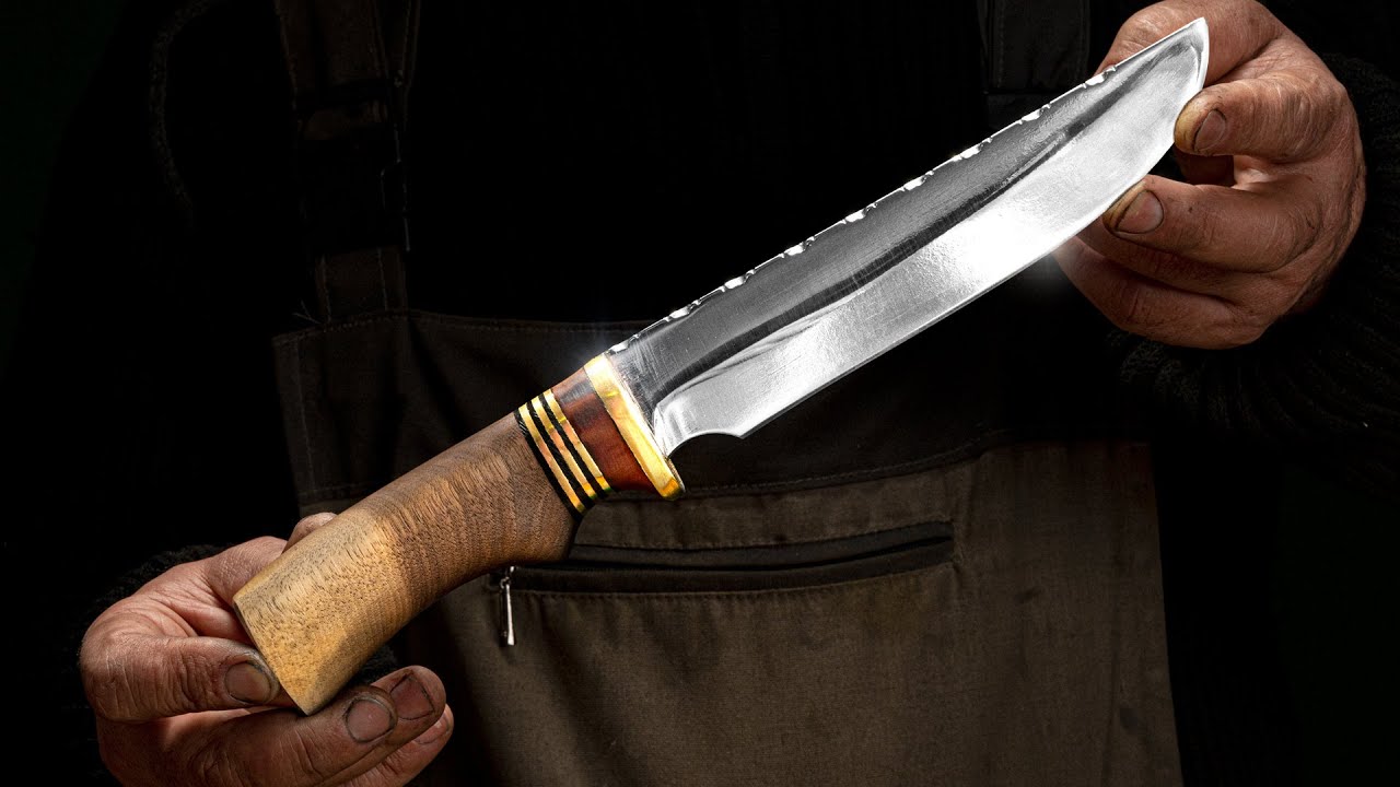 A handmade knife of a real master of his craft! Creating a hunting knife