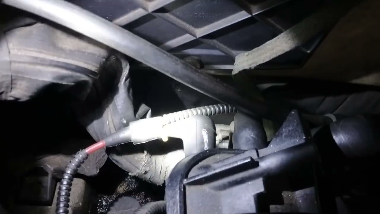 2002 Ford Ranger 2.3L Valve Cover Gasket Replacement Part 1