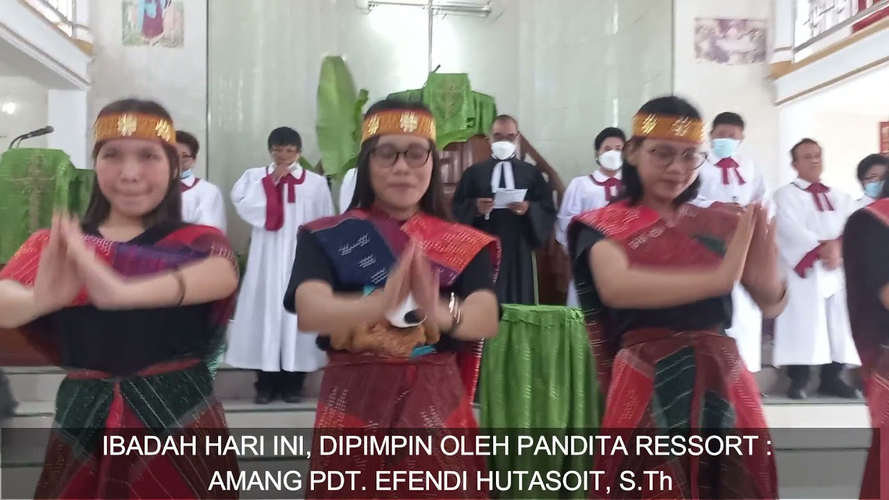 TORTOR PEMBUKA DAN BARISAN PROSESI IBADAH PESTA GOTILON HKBP GARU VIII, MINGGU, 7 NOPEMBER 2021
