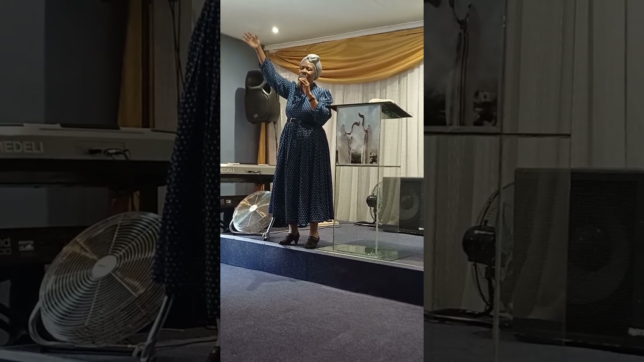 Mrs F Madlala uphendula imibuzo