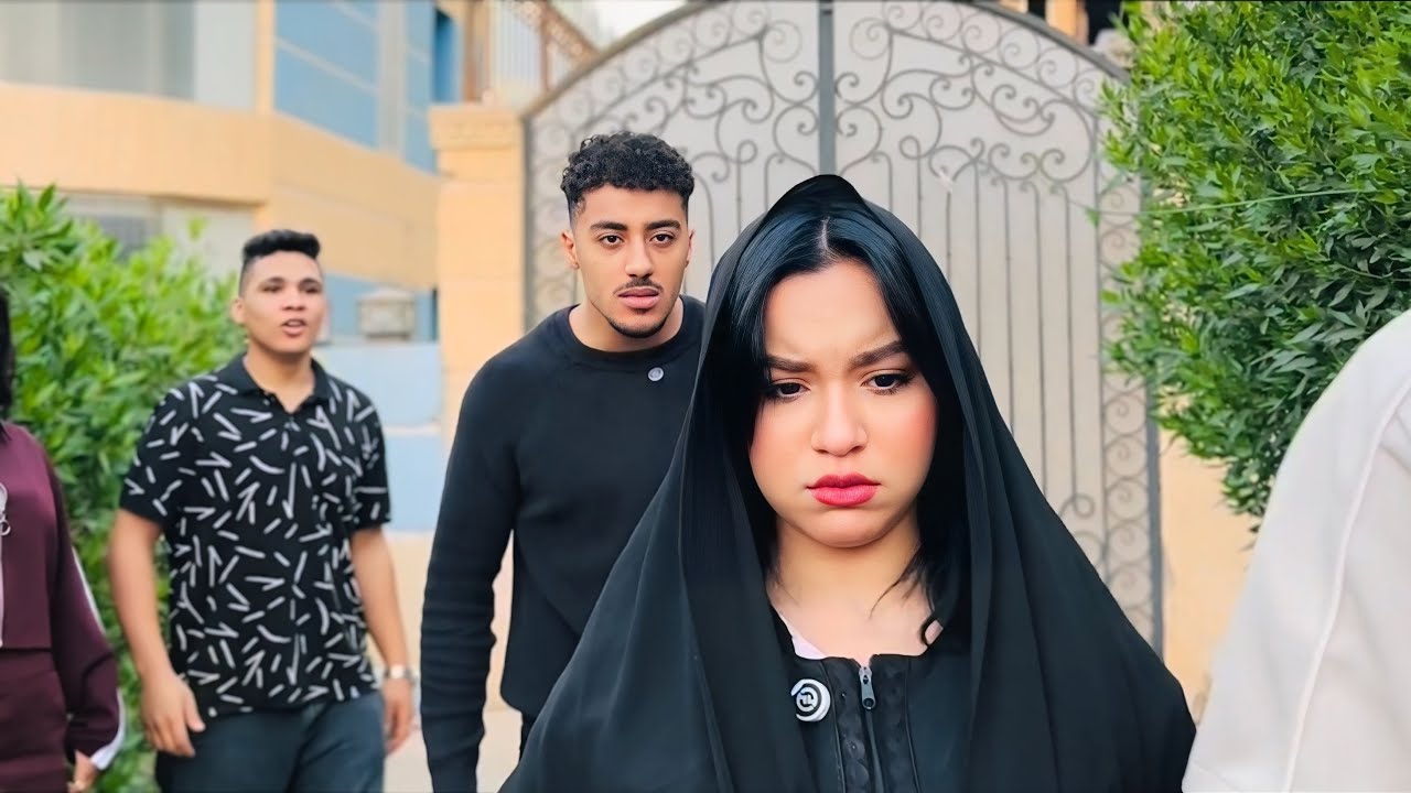 بيشد الطرحة من البنت في نص الجامعة وللاسف …😱