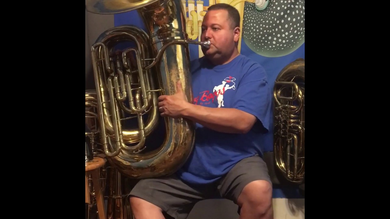 Conn 20J Unboxing and First Notes