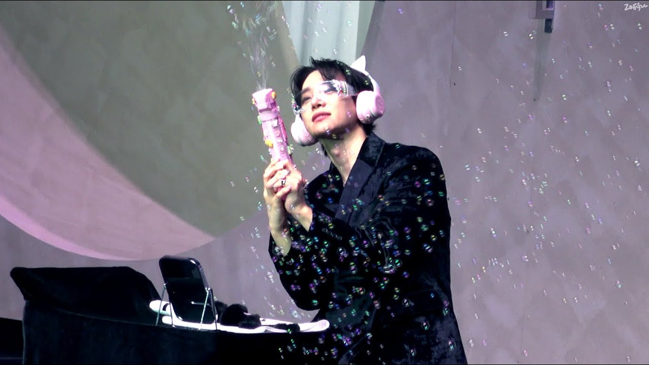[JABFAN] 20250126 2025 이준호 FAN-CON 〈Midnight Sun〉 - 8월 소품사진: 고양이귀+고글+버블건
