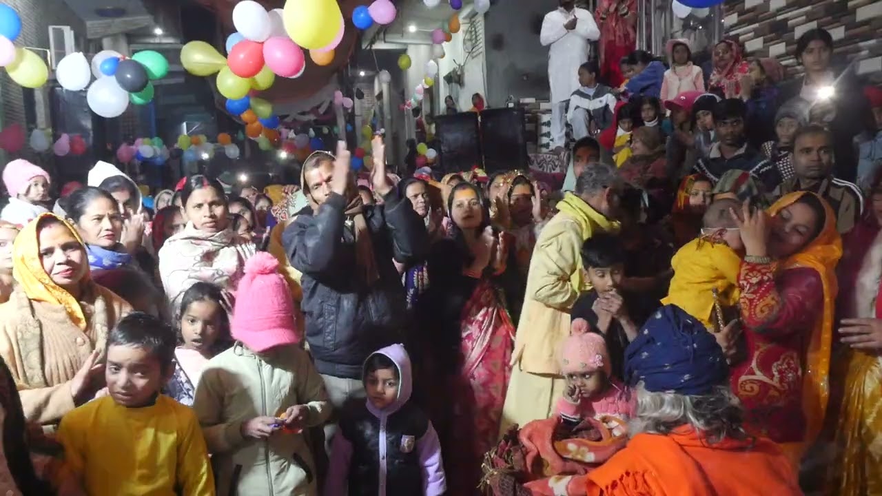 मेरो लाला झूले पलना नेक होले झोटा दीजो