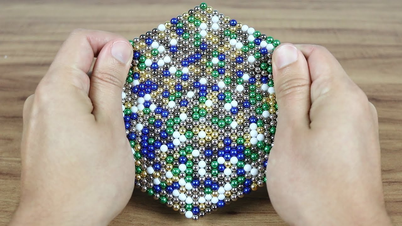 Brincando com 1000 bolinhas magnéticas !!