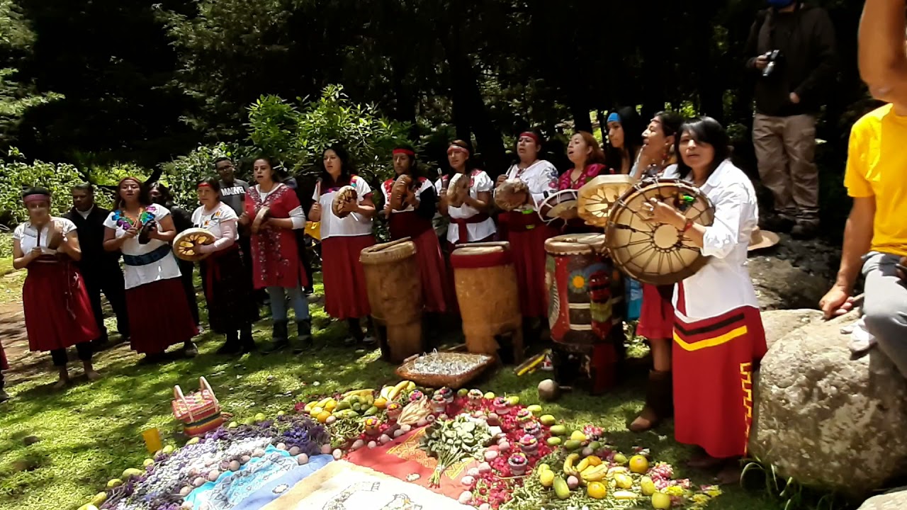 Cantos "La semilla" y "Fertilidad" Tepeyolohtli Cuicani ihuan Cuicachicuauhtli
