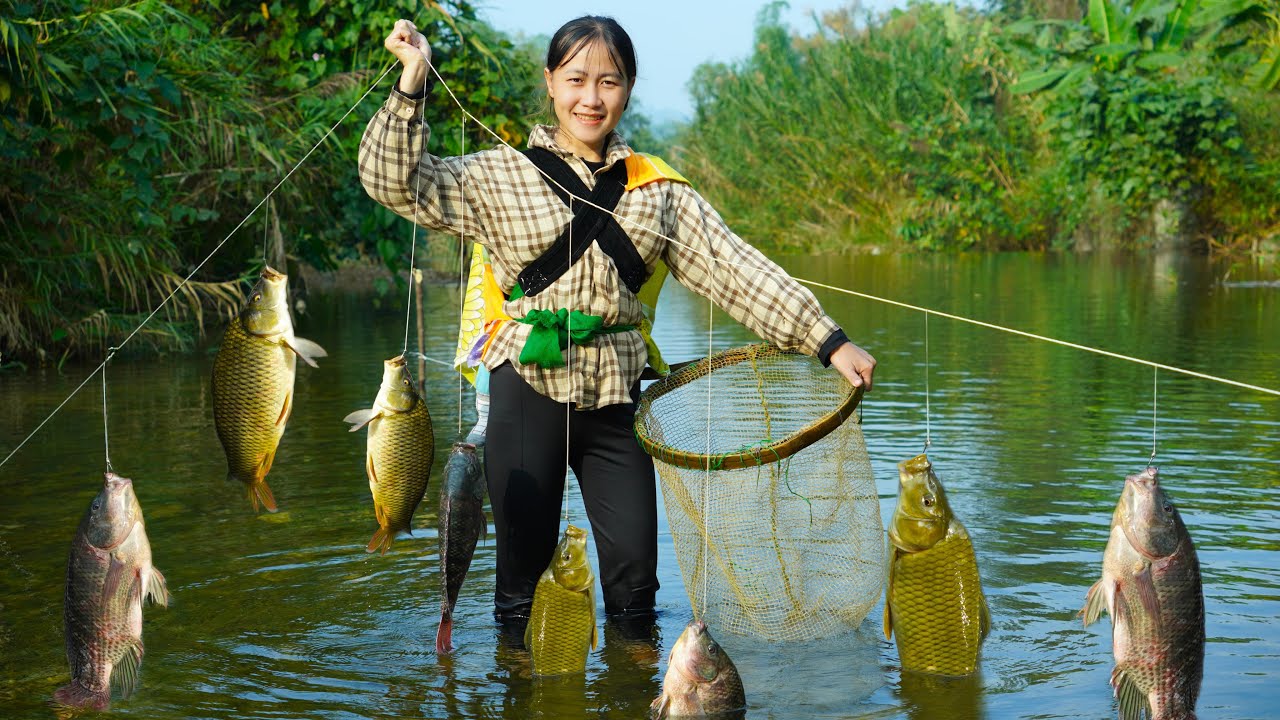 Country Life Single Mother Traps Fish with Primitive Tools to Build a New Life | Ly Tu Anh