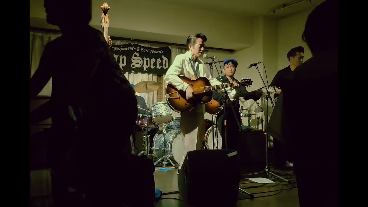 Shinji and his blue caps / B-i-Bickey-Bi, Bo-Bo-Go / Gene Vincent