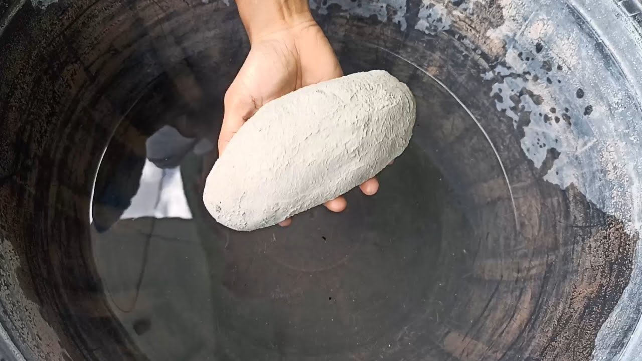 pure cement crumbling water #cementdirtlover #purecement #reddirt #sandcement #satisfying #relaxing.