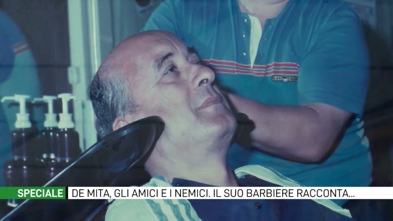 De Mita, gli amici e i nemici. Il barbiere 