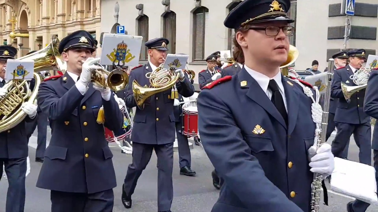 Vaktparad / Hemvärnets Musikkår Guldsmedshyttan - Narviksgutten