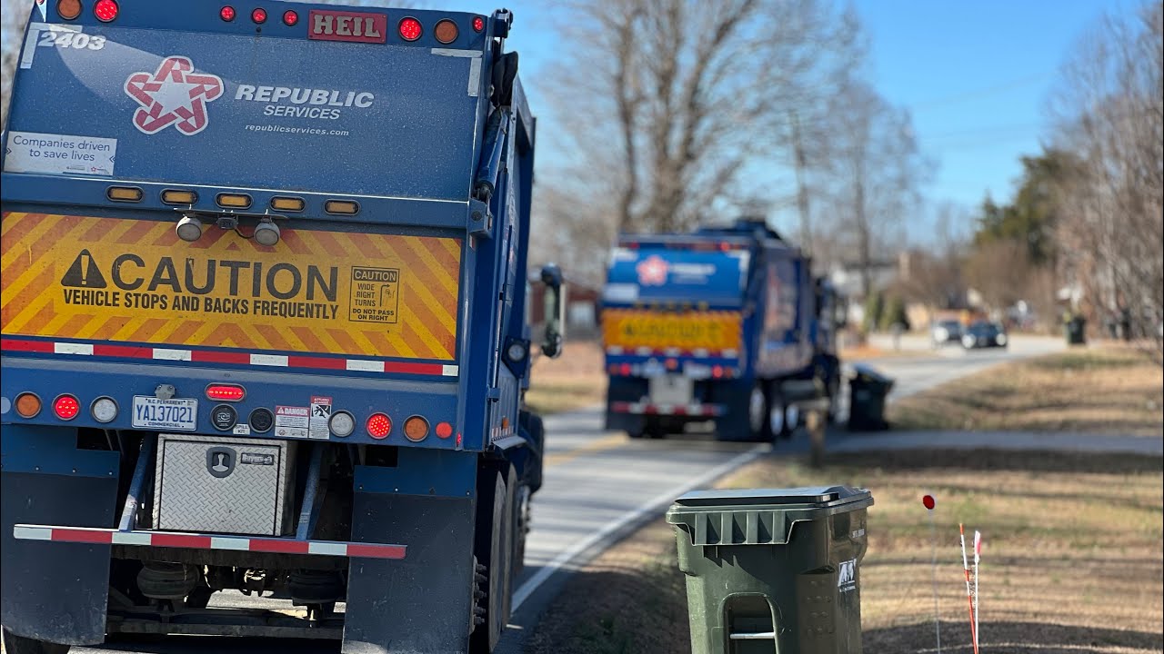 Republic Services Mack MRU Heil Pythons On Recycle 