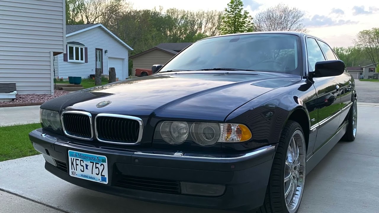 BMW e38 750iL v12 - Part 4 Bumper, grill, water leak and more...