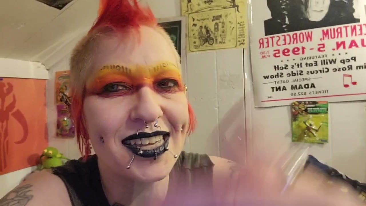 What Being a 1990s Mall Goth was like in the 90s (a personal account) & early 2000s AKA theNaughties