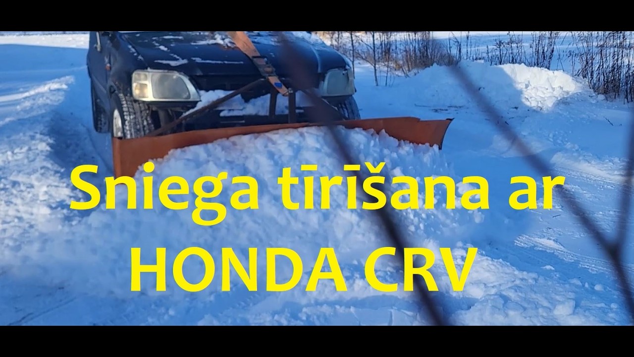 Sniega tīrīšana ar HONDA CRV