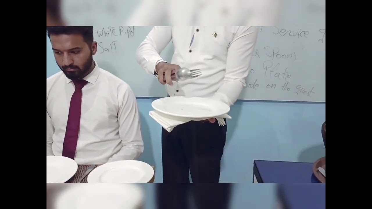 How to hold service gear fork and spoon during silver service?#silverservice#training #restaurant