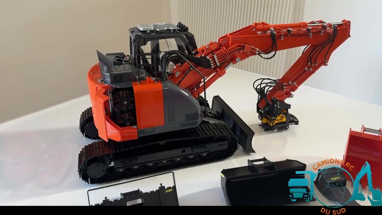 RC Hitachi zx 135 us de chez (Sfrog)