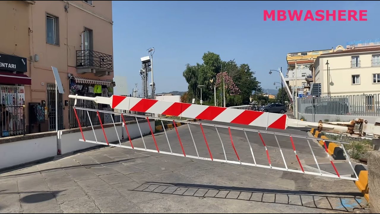 [TRENI] Il passaggio a livello più caotico d'Italia - Olbia [HD]