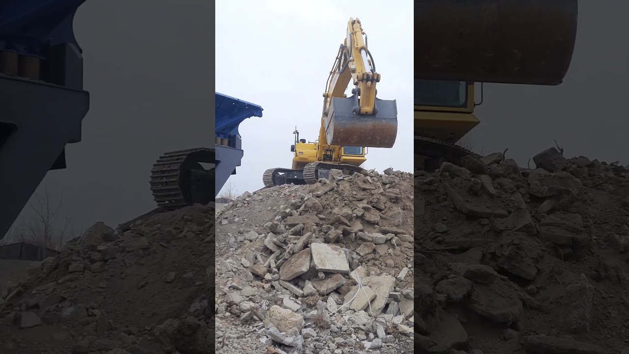 🔥 Crushing Power! Komatsu Feeds Massive Concrete into Kleemann Jaw Crusher! 🔥 #Shorts
