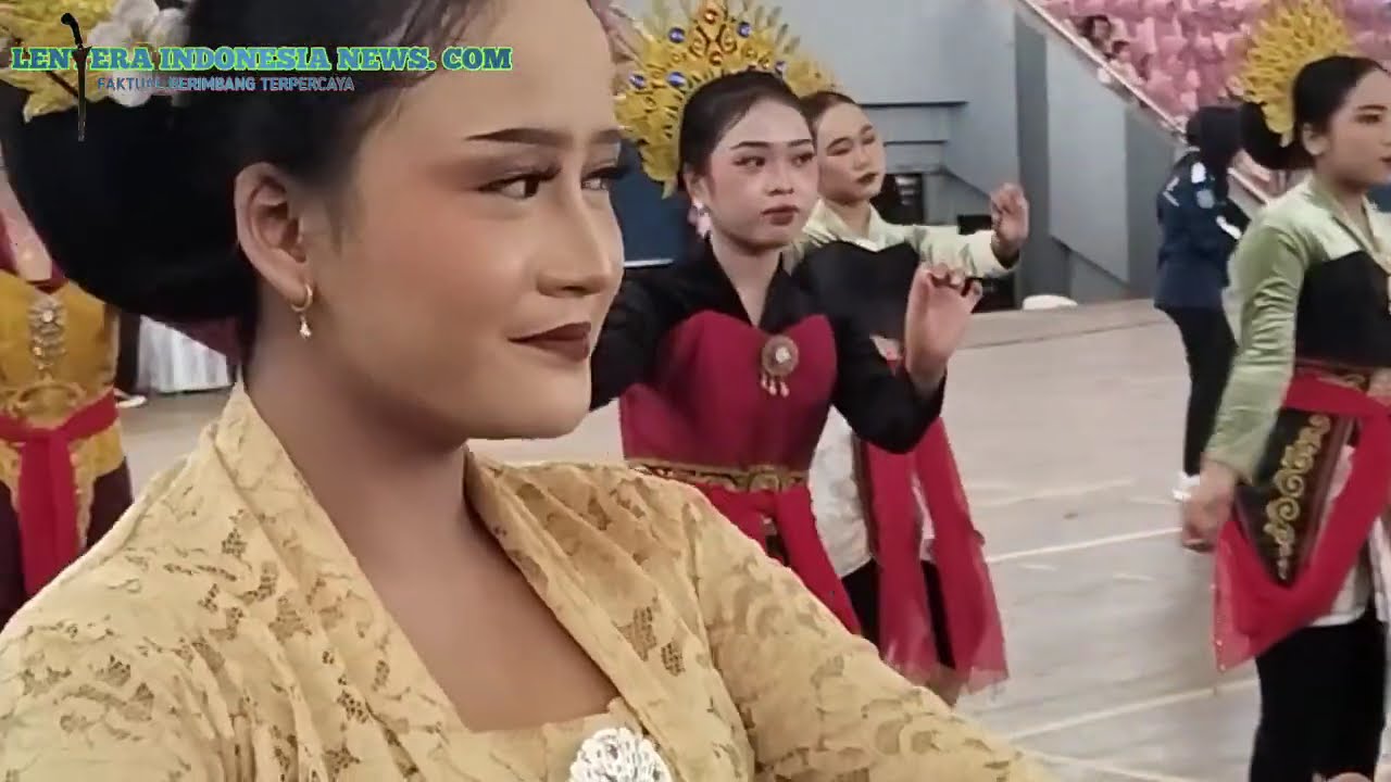HUT SMKN 1 MAGETAN.. SPEKTAKULER KOREOGRAFI NYA.. BOSQUE