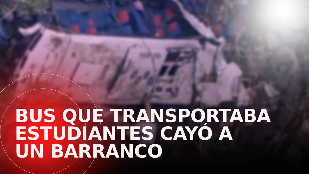 Tragedia en Antioquia: bus de turismo se precipitó y cayó a un barranco
