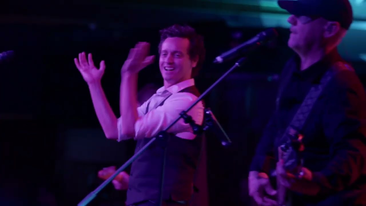 EA POP MEDLEY COVER A-HA WEEKND Y MAS - LIVE AT MIAMI