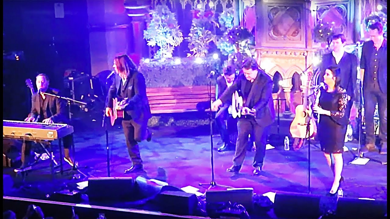 Out Of Range, Indoor Garden Party (Scott Grimes, Russell Crowe, Alan Doyle, et al), London