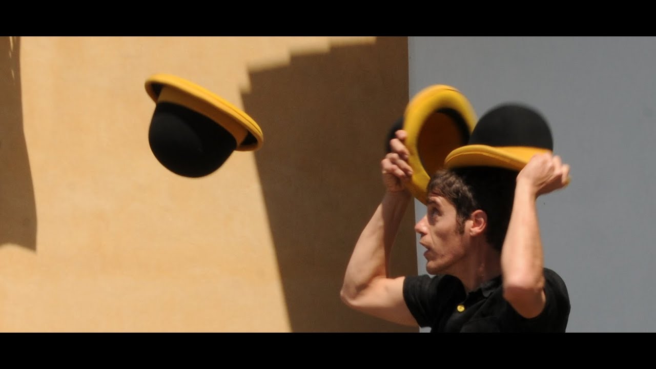 Swing Coktail Hat Juggling
