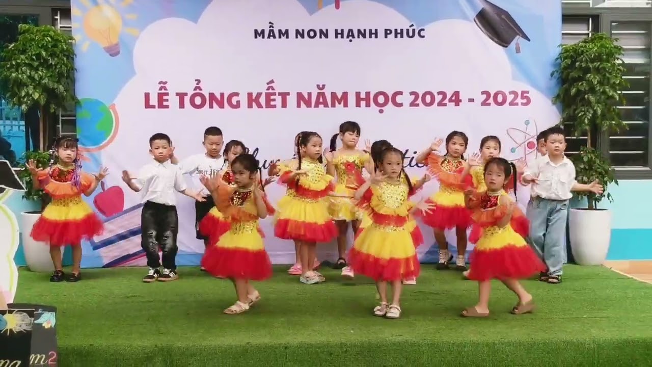 iu iu Diệp Vy lớp 5 tuổi 