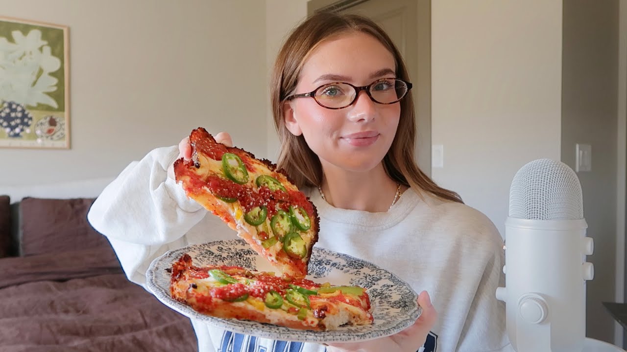 ASMR | eating gluten free pizza