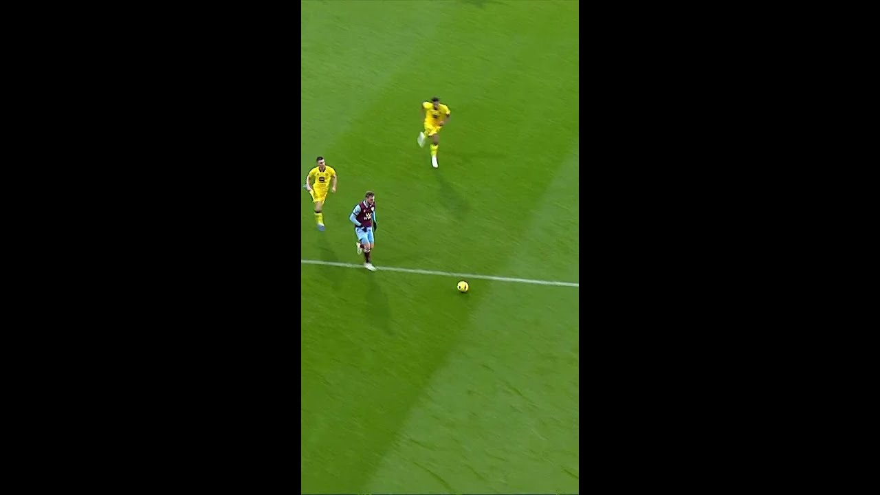 Just like that 👌 #clarets #premierleague #goal