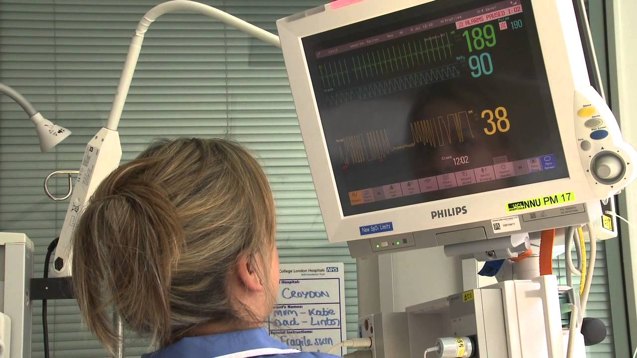What neonatal nursing at UCLH can offer you