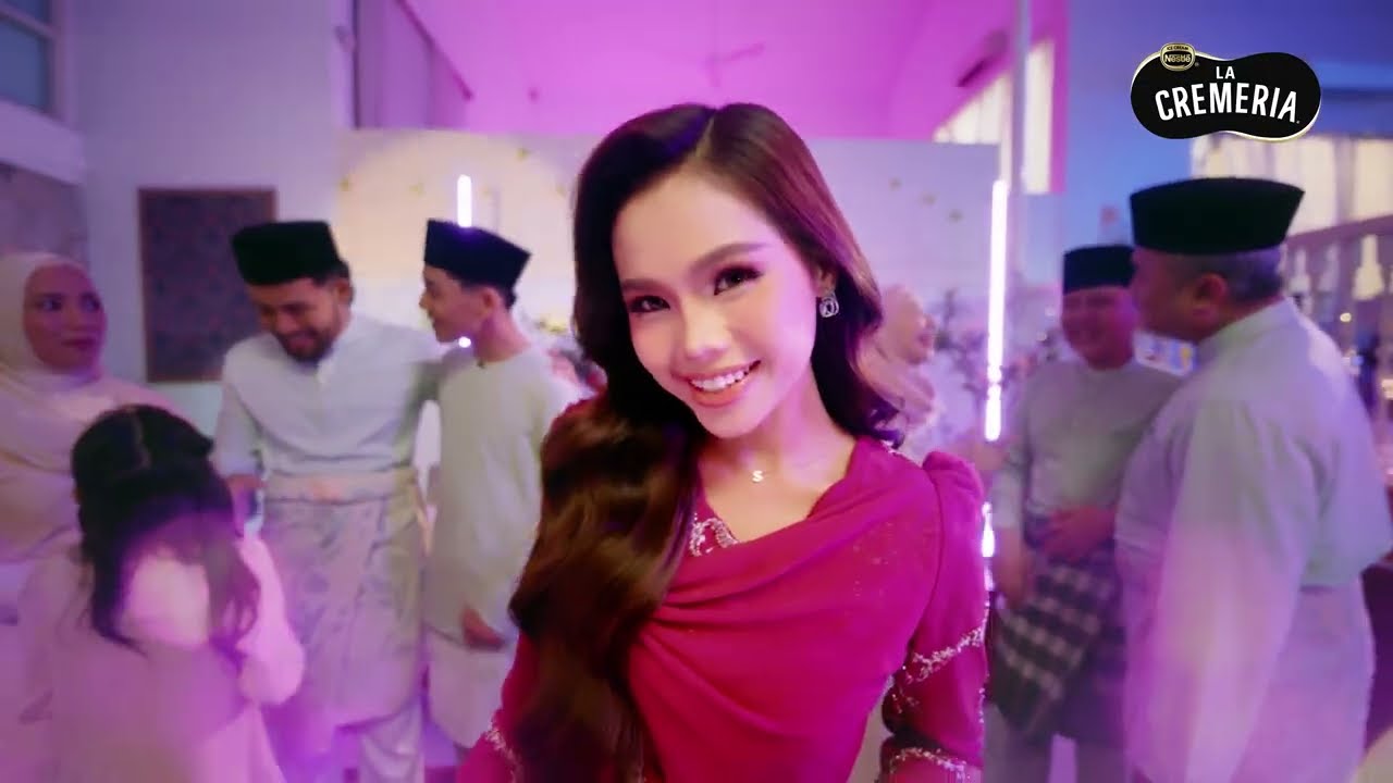 Meriahkan Raya bersama La Cremeria dan Bella Astillah