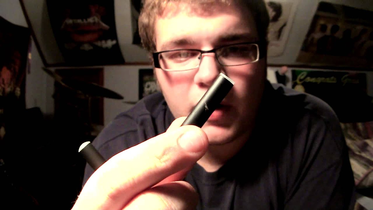 Volt Electronic Cigarette: Smokeless Image