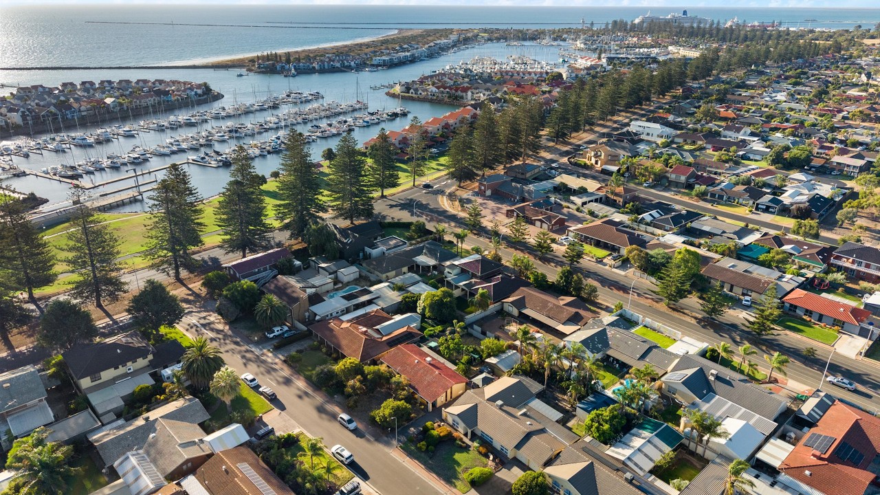 60 Brooklyn Terrace, North Haven | Monica Furniss | Harcourts Sheppard