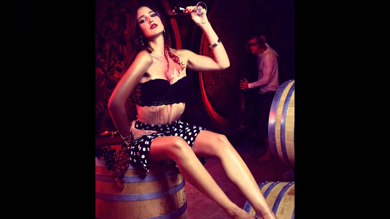 Austria's Next Top Model Cycle 7 - Photo Shoot 10