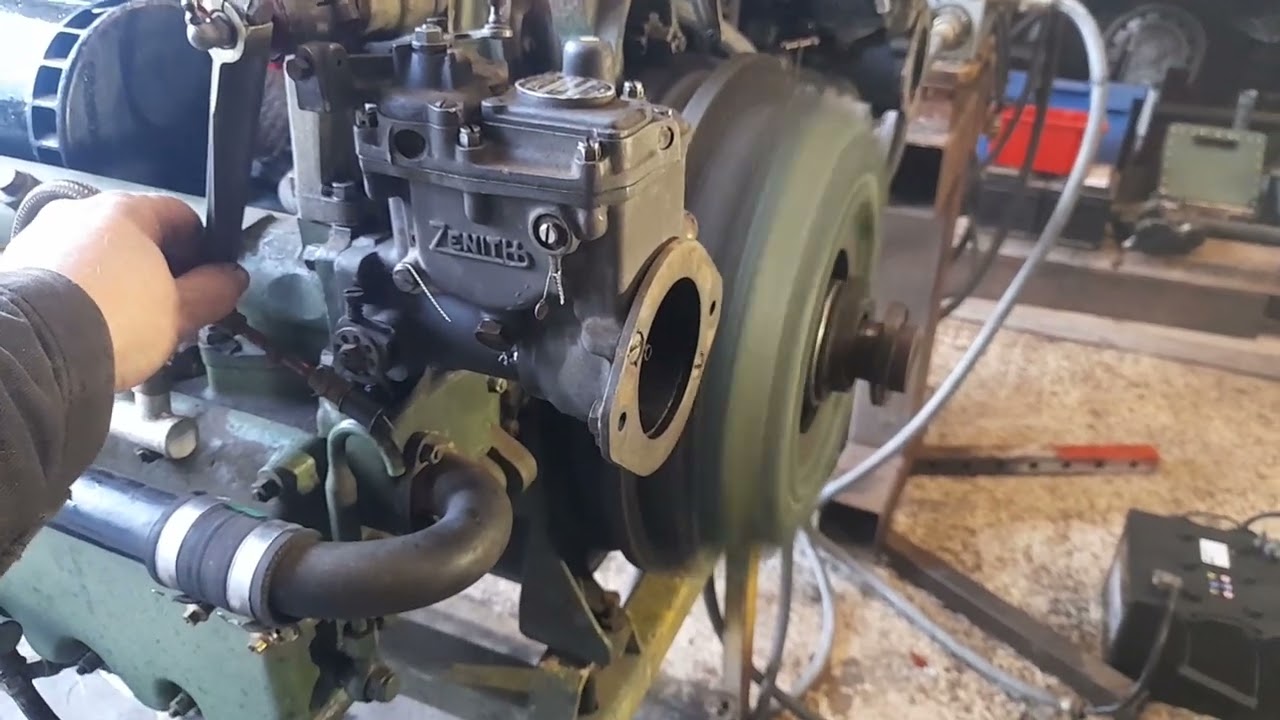 Sofam petrol tank engine. First run in over 20 years. AMX13 char restoration.