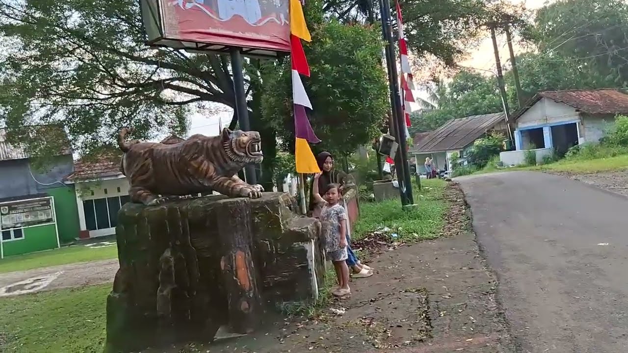 Jelajahi kp. Pasir oray desa Cinangka, Kec. Ciampea, Kab. Bogor, Jawa Barat.