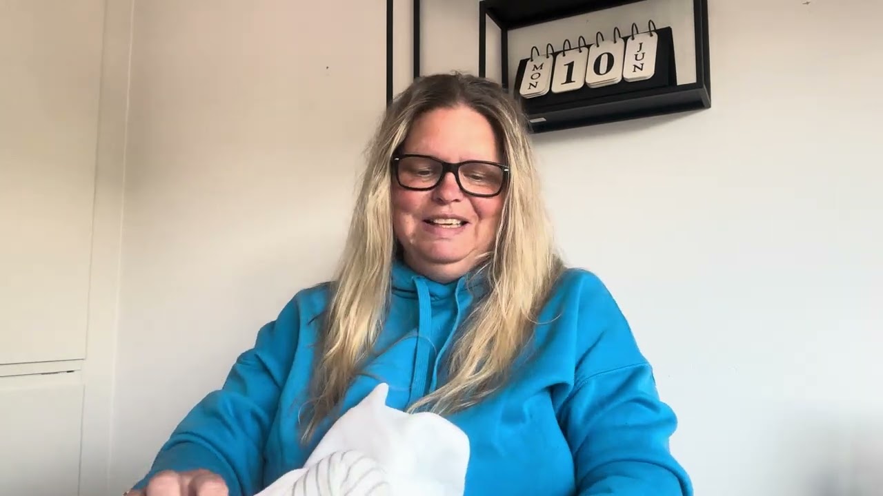 Reborn baby box opening (Oscar by Olga Auer)