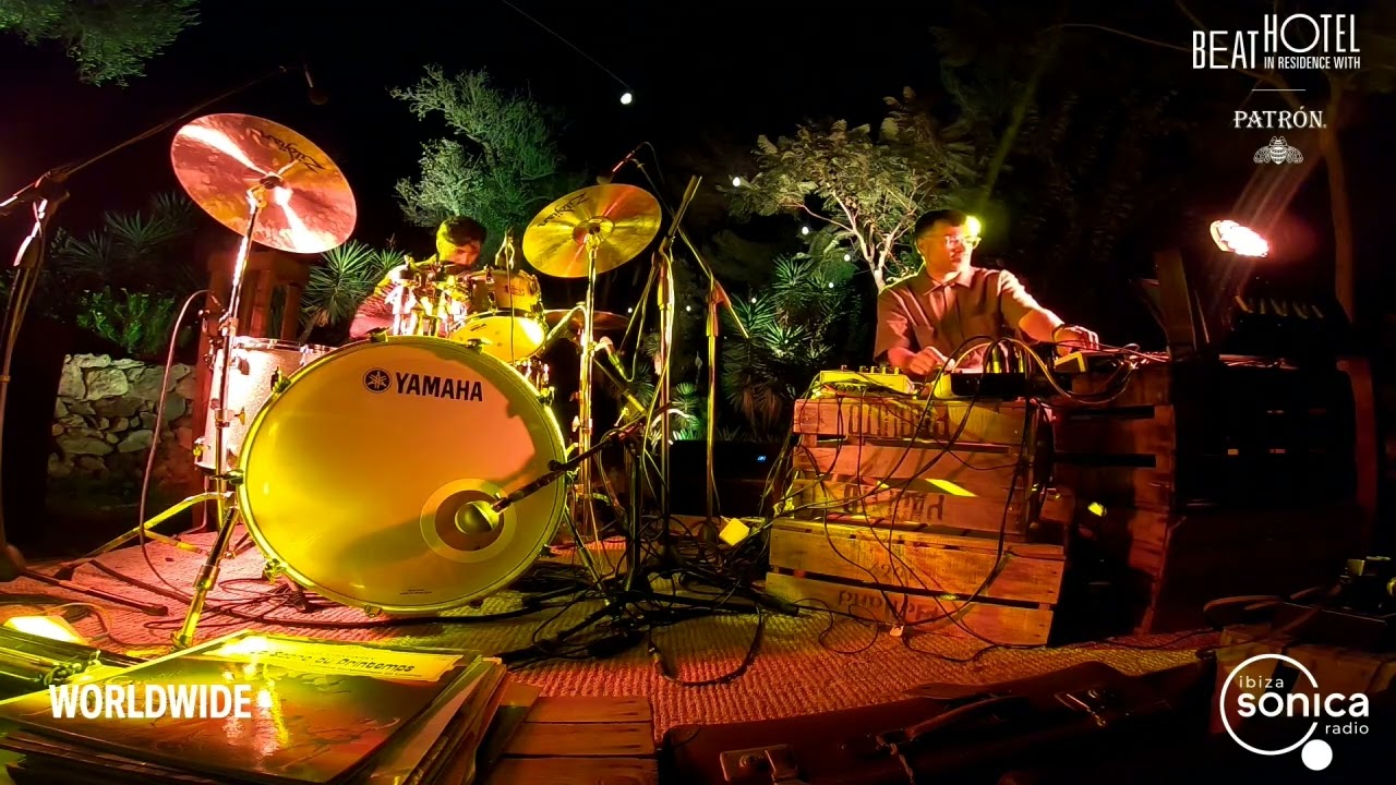 Auntie Flo & Sarathy Kor War Live - The Beat Hotel Villa Residence