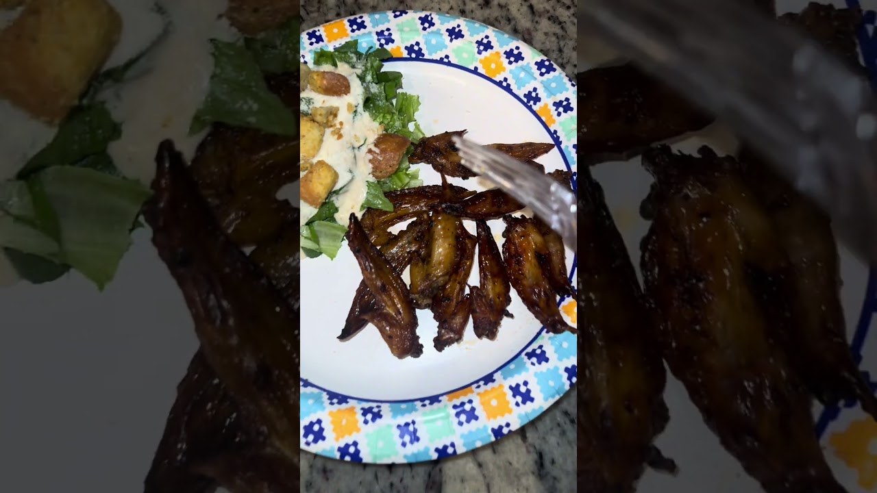 Я не ем раков, потому что ненавижу, как сложно выковыривать мясо. У меня было такое же ощущение😑