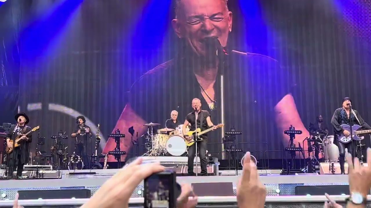 BRUCE SPRINGSTEEN- „The Ties That Bind“- LIVE- June, 21st, 2023-  Düsseldorf, Germany