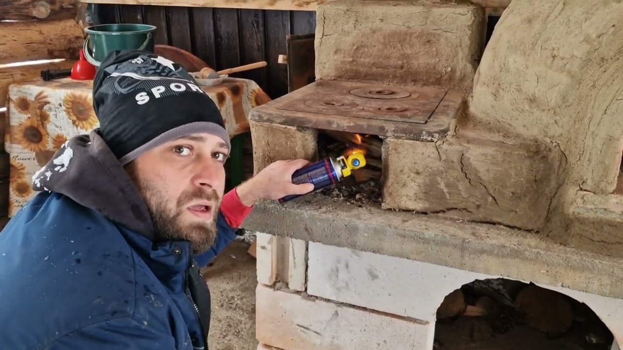 Am rămas impotmoliți cu Mitsubishi și ne-a tras preotul!