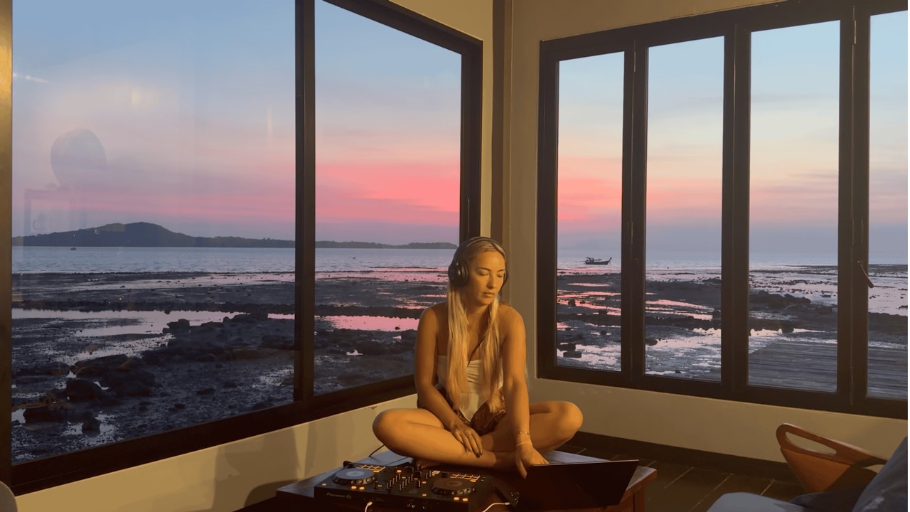 Sunrise Morning Mix in Thailand ft. Ambient Soul, Chilled Electro, Jazz house & Future Garage