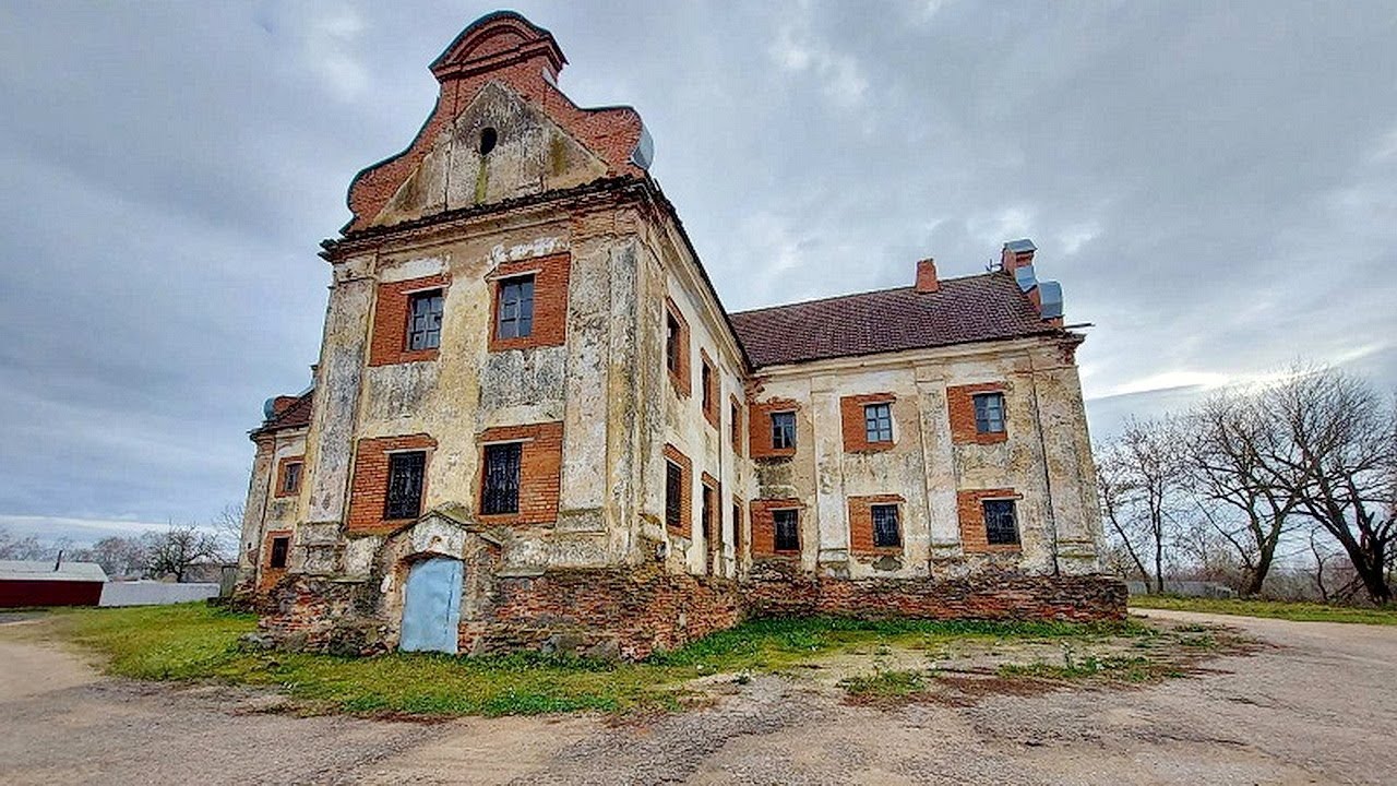 Монастырь бернардинцев в г. Дубровно продан на аукционе. Восстановление объектов ИКЦ.